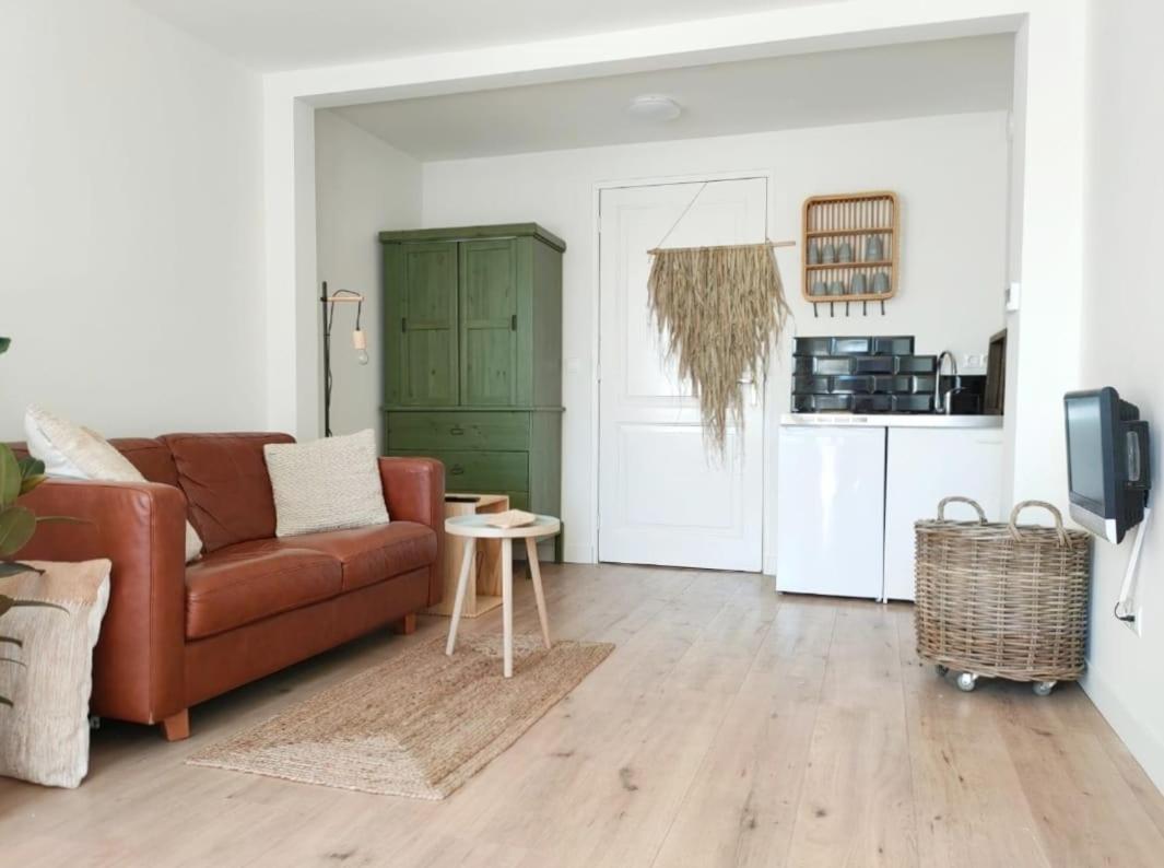 Cosy Tiny House In Bollenstreek Vlakbij Het Strand リスセ エクステリア 写真